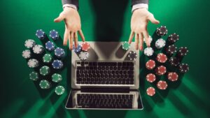 Should You Use Cash Advances In Online Casinos?