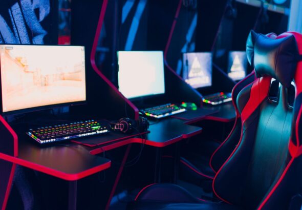 8 Free-to-Play Models That Changed Gaming Economics